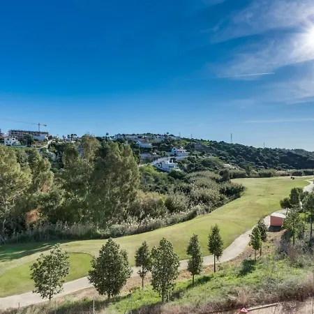 Golf 2br - Private Terrace, Beautiful Views, Near Апартаменты Эстепона