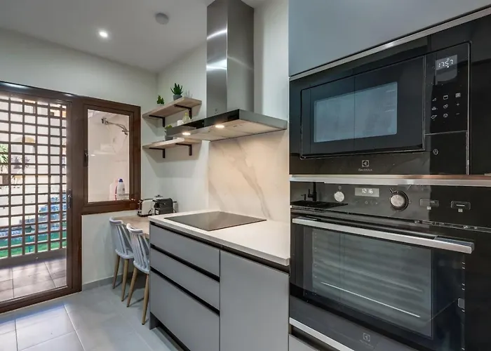 Golf 2br - Private Terrace, Beautiful Views, Near * Эстепона