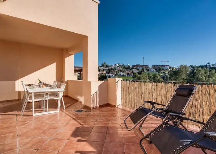 Golf 2br - Private Terrace, Beautiful Views, Near Апартаменты Эстепона