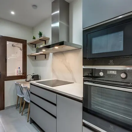 Golf 2br - Private Terrace, Beautiful Views, Near * Estepona