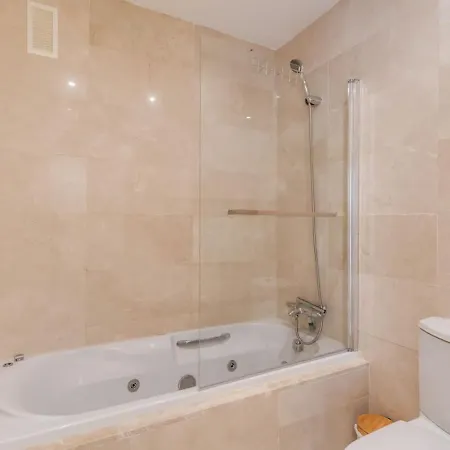 Apartamento Golf 2br - Private Terrace, Beautiful Views, Near *