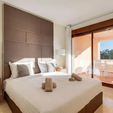 Golf 2br - Private Terrace, Beautiful Views, Near *