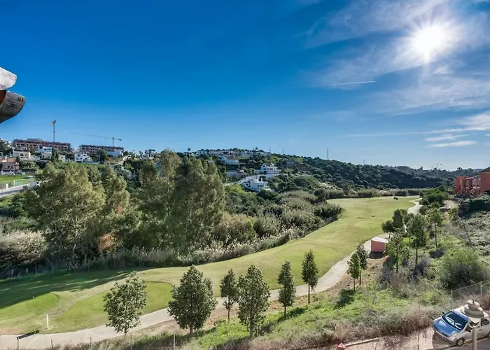 Golf 2br - Private Terrace, Beautiful Views, Near Apartment Estepona