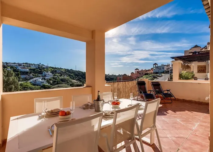 Golf 2br - Private Terrace, Beautiful Views, Near * Estepona