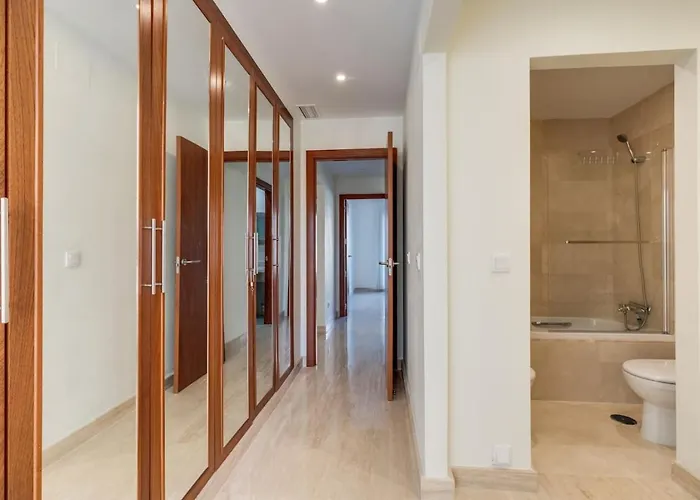 Apartman Golf 2br - Private Terrace, Beautiful Views, Near *