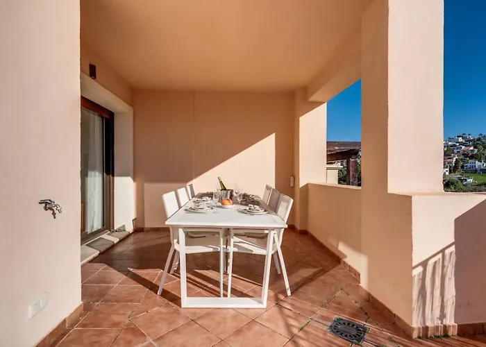 Apartman Golf 2br - Private Terrace, Beautiful Views, Near